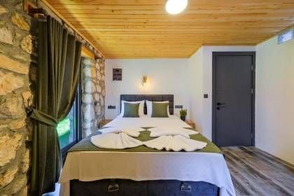 Villa Free Sky | Fethiye'de Modern Mimari, Jakuzili ve Doğa Manzaralı Lüks Villa (1052)