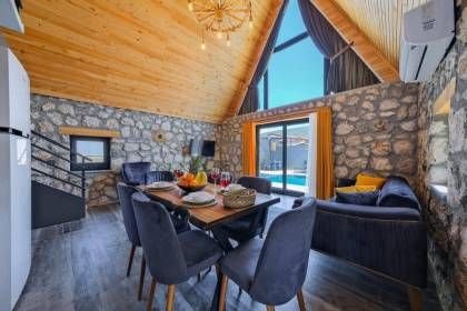 Villa Free Sky | Fethiye'de Modern Mimari, Jakuzili ve Doğa Manzaralı Lüks Villa (1052)