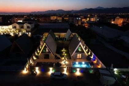 Villa Free Sky | Fethiye'de Modern Mimari, Jakuzili ve Doğa Manzaralı Lüks Villa (1052)