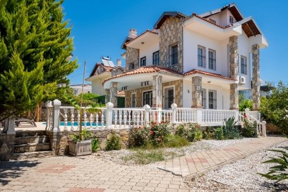 Villa Almon Marine (1991)