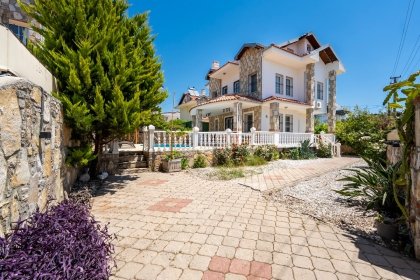 Villa Almon Marine (1991)