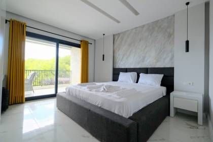 Villa Bal 2  (1170)
