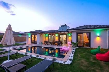 Villa Cocos Damla | Çalış Plajı'na Yürüme Mesafesinde Saunalı ve Jakuzili Lüks Tatil Villası (1040)