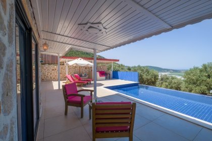 Villa Gold (2215)