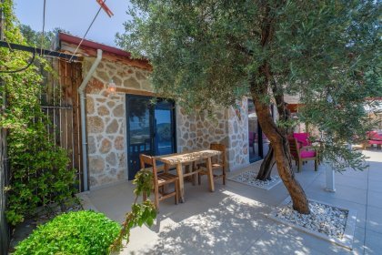 Villa Gold (2215)