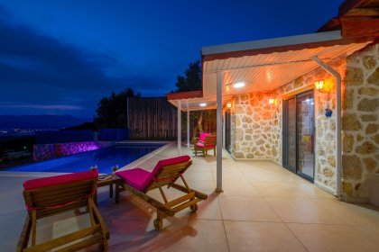 Villa Gold (2215)