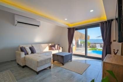 Villa Karsu | Fethiye Eldirek'te Çocuk Oyun Alanlı, Jakuzili ve Lüks Tatil Villası  (1060)