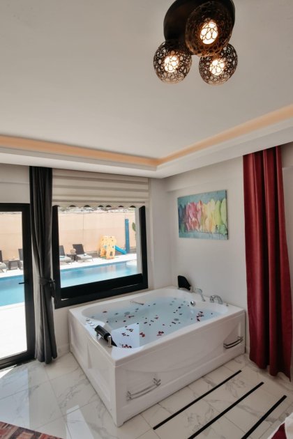 Villa İnci Koyu 1 (2080)