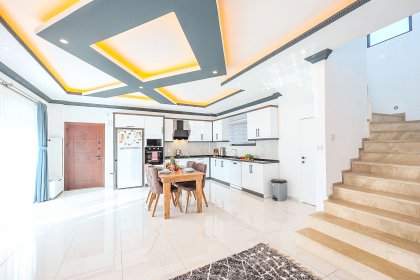 Villa Mavera (2051)