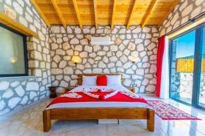 Villa Liberta | Kalkan'da Jakuzili, 2 Kişilik Lüks Balayı Villası (1074)
