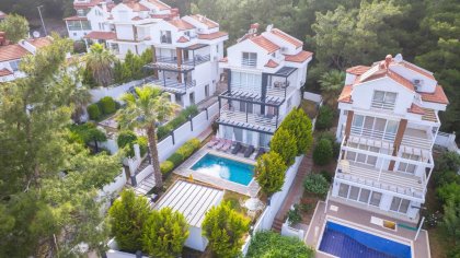 Villa Narses (1333)