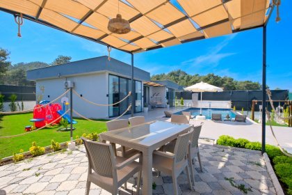 Villa Nixie Duo (2270)