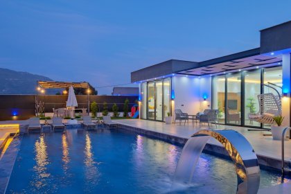 Villa Nixie Duo (2270)
