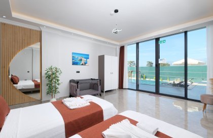 Villa Nixie Duo (2270)