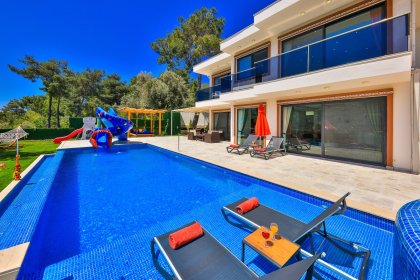 Villa Şirine (2076)