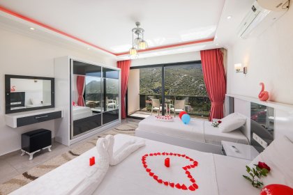 Villa Şirine (2076)
