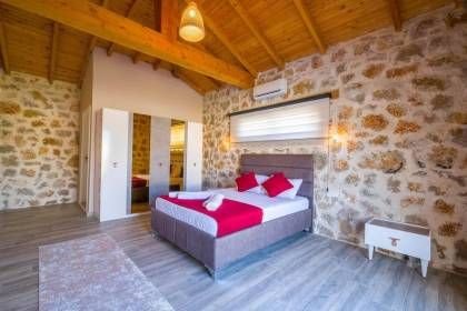 Villa Oga | Fethiye'de Taş Mimari Konseptli, Jakuzili Lüks Tatil Villası (1077)