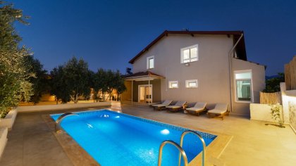 Villa Vela (2089)