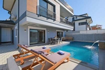 Villa White Day Elmas (1616)
