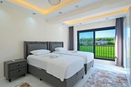 Villa White Day Elmas (1616)